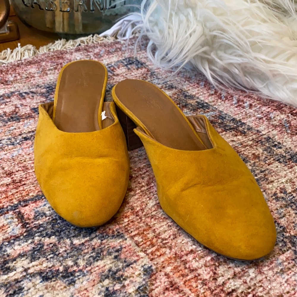 Mules with heel